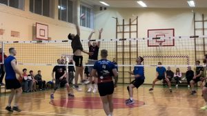 Twierdza Lacosanostra obroniona! Kapitalny hit kolejki. Czarni z kompletem punktów