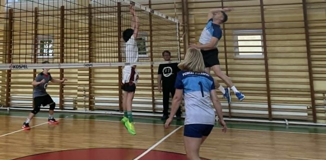 🏐🔥 POWIAT PUŁAWSKI WRACA NA PODIUM! 6 PUNKTÓW BEZ STRATY SETA! 🔥🏐