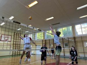 🏐🔥 KRV Volley kończy sezon zwycięstwem! Czarni Karmanowice odbierają Łuszczowowi szanse na wyższe miejsce! 🔥🏐