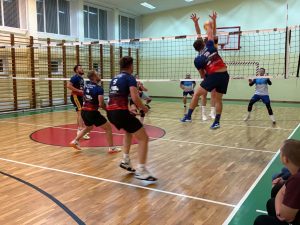 🏐🔥 VOLLEY PIĄTEK O CENTYMETRY BLIŻEJ FINAŁU! POWIAT PUŁAWSKI POSTAWIŁ SIĘ WICELIDEROWI!