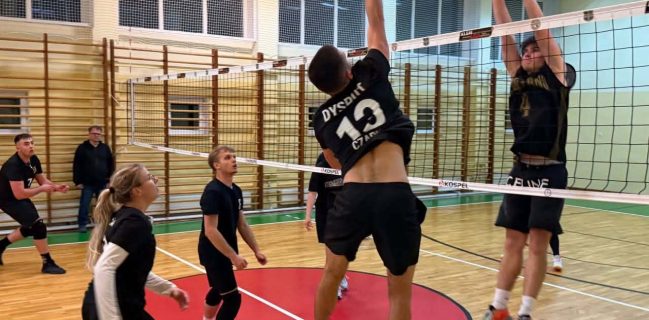🏐🔥 CZARNI KARMANOWICE Z TRZEMA PUNKTAMI! CHAOS AMATORSKI POSTAWIŁ SIĘ FAWORYTOM, ALE TYLKO NA JEDNEGO SETA!